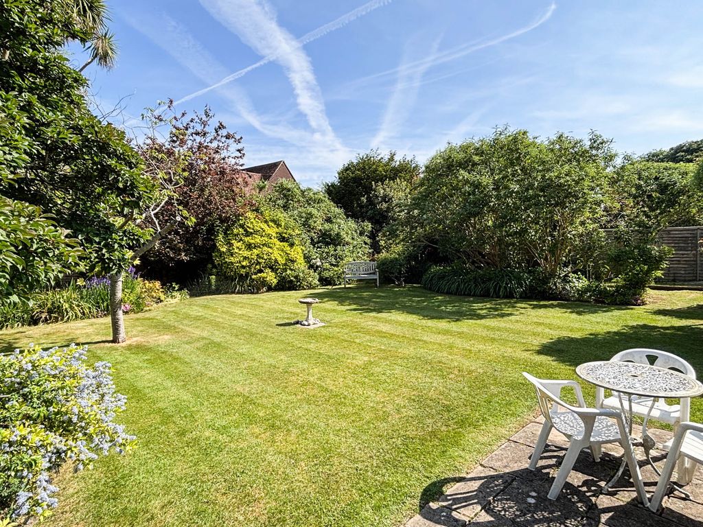 Property photo 2 of 19