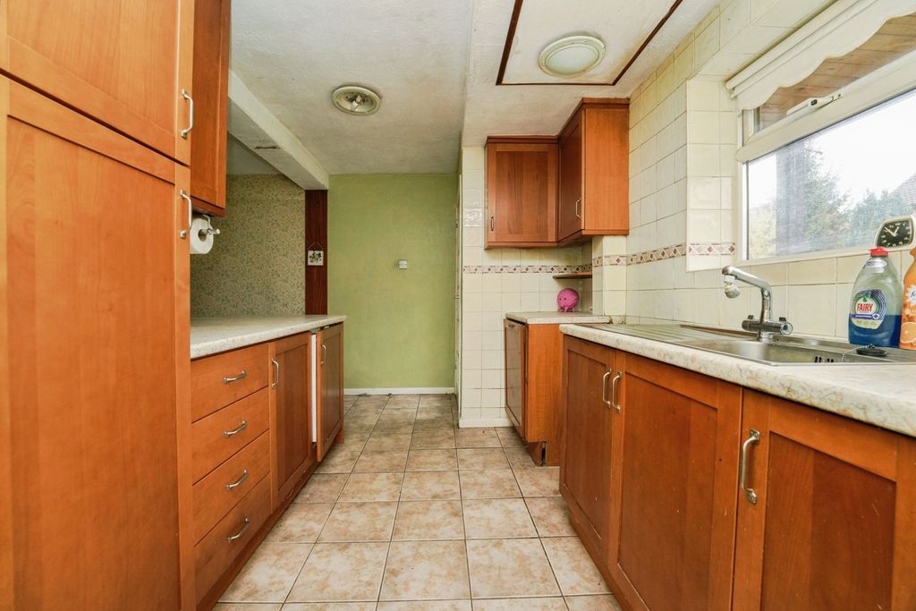 Property photo 3 of 17 Photo