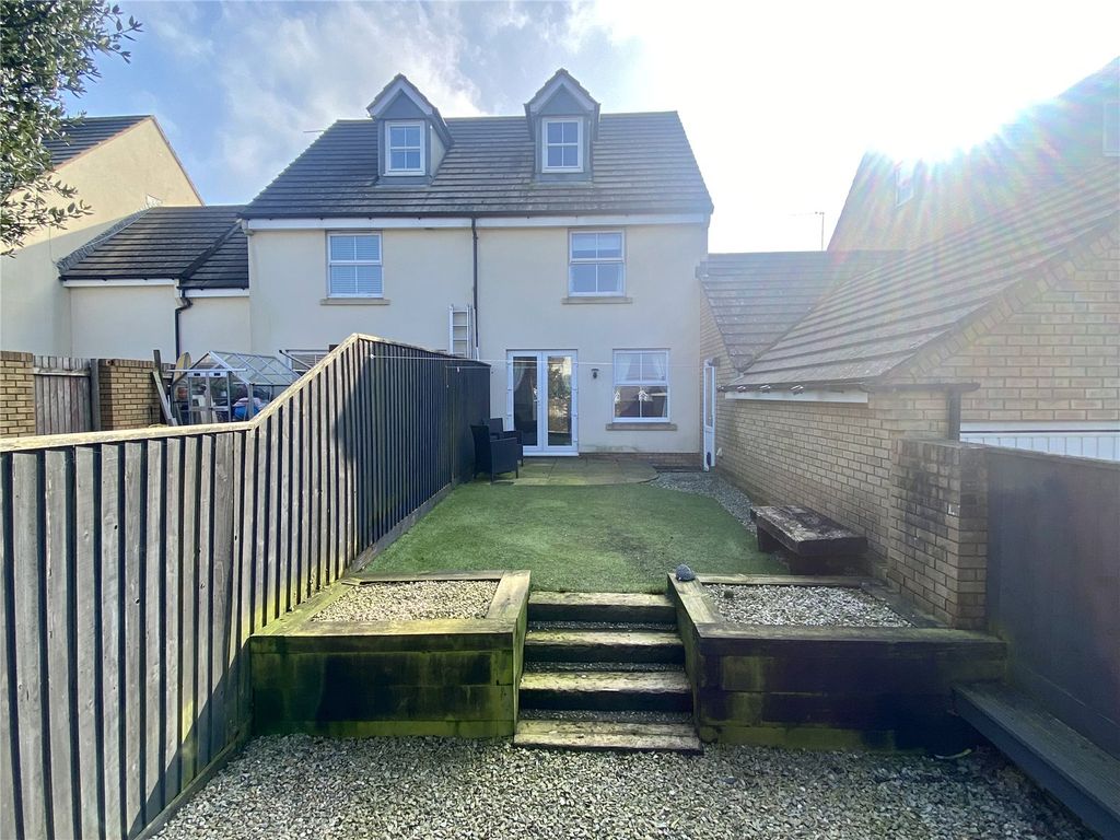 Property photo 2 of 18 Picture No. 08