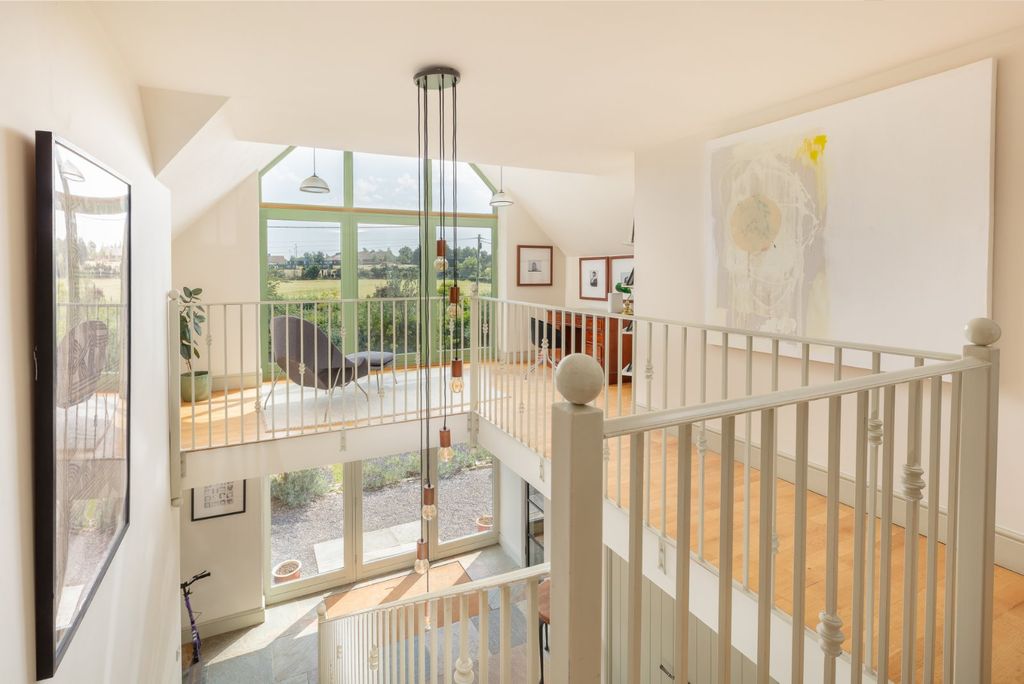 Property photo 2 of 17 Hall