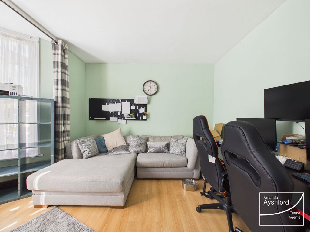 Property photo 3 of 14