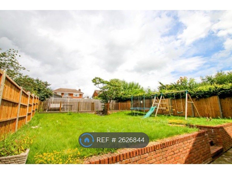 Property photo 3 of 10