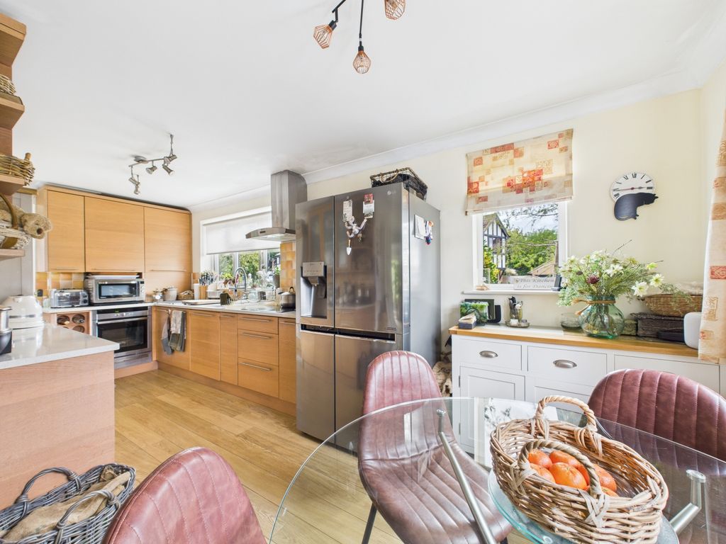 Property photo 3 of 21 Kitchen Diner