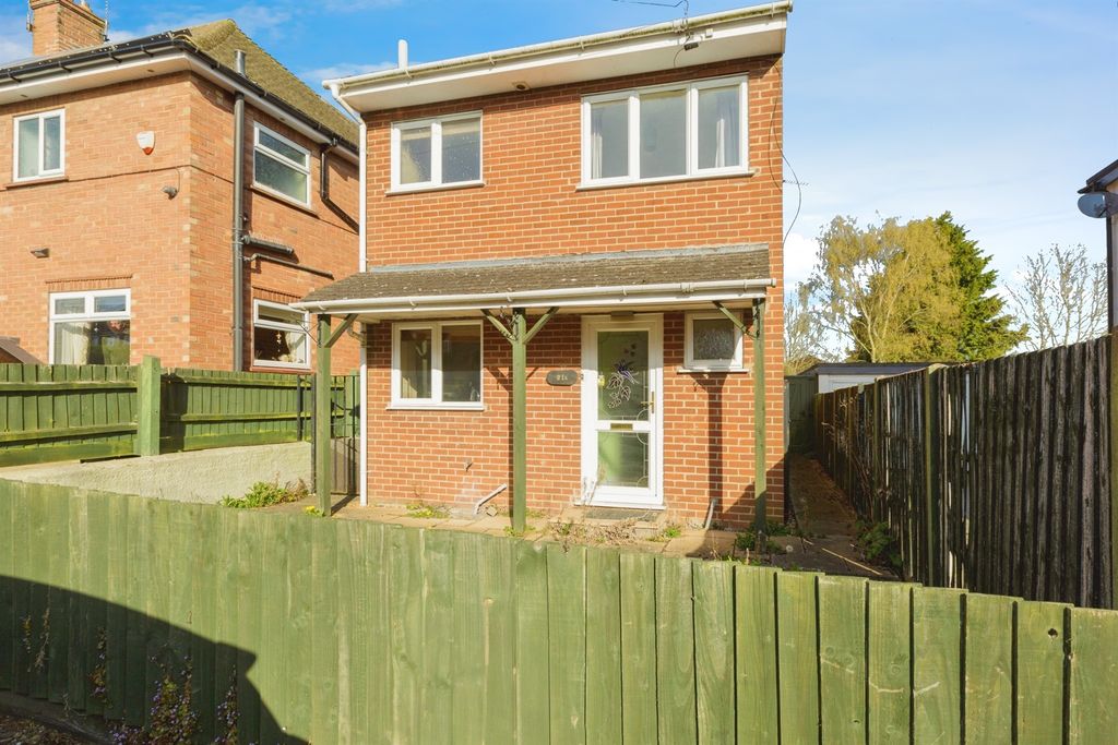 Property photo 1 of 16