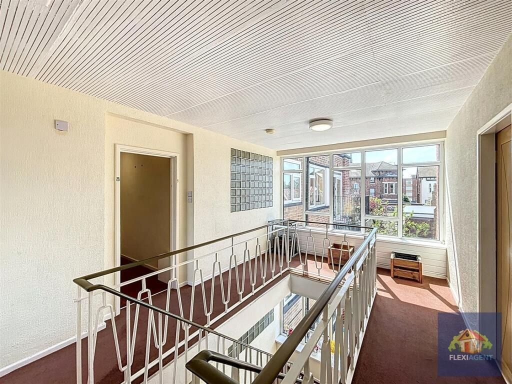 Property photo 2 of 21 4319562