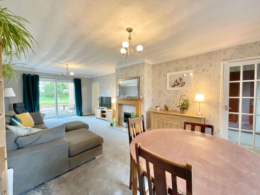 Property photo 1 of 33