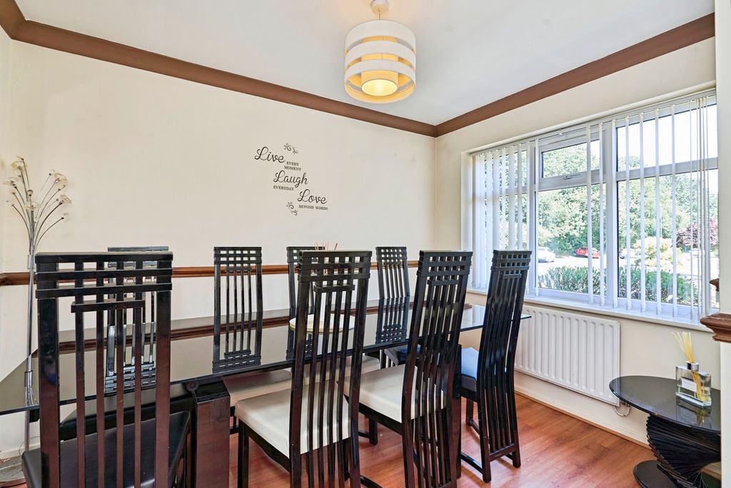 Property photo 3 of 16 Pbox-Img.Jpg