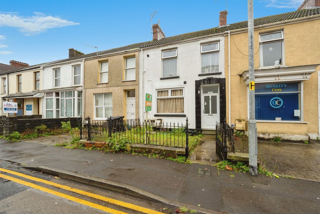 Property photo 2 of 17