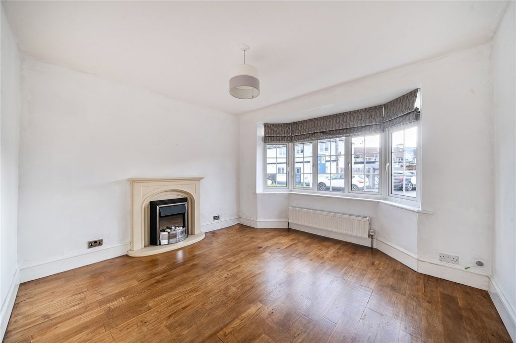 Property photo 3 of 18 Picture No. 08