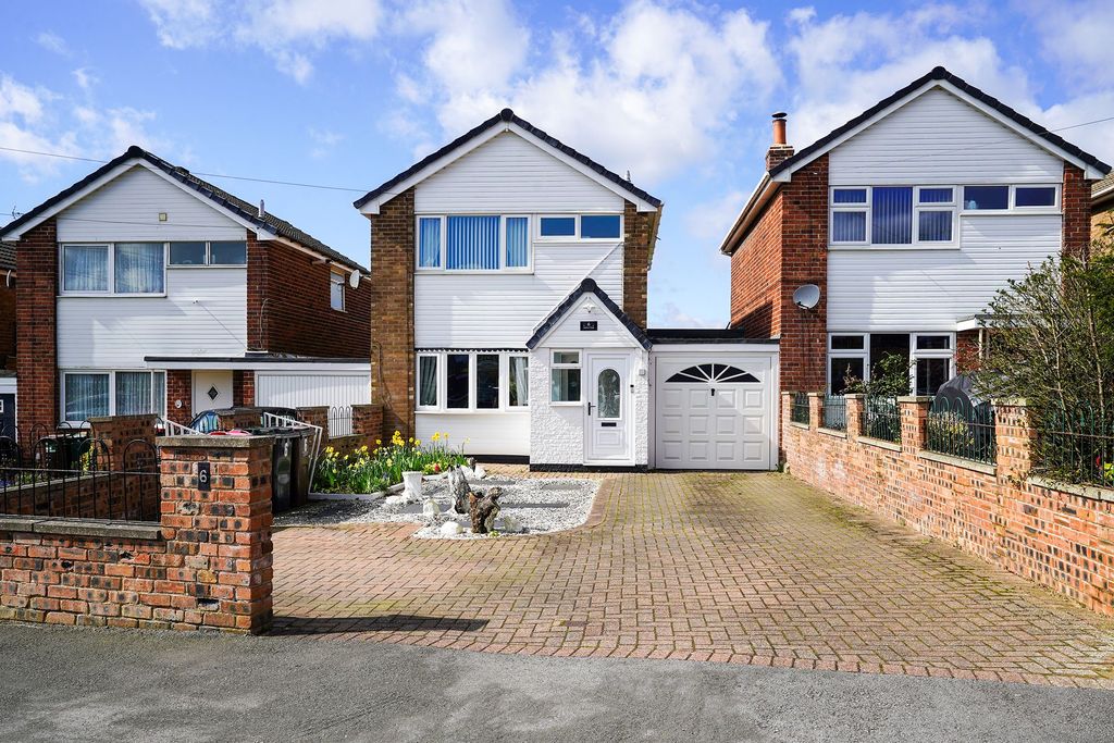 Property photo 1 of 24