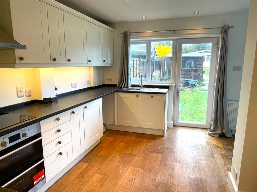 Property photo 2 of 14 Kitchen.Jpg