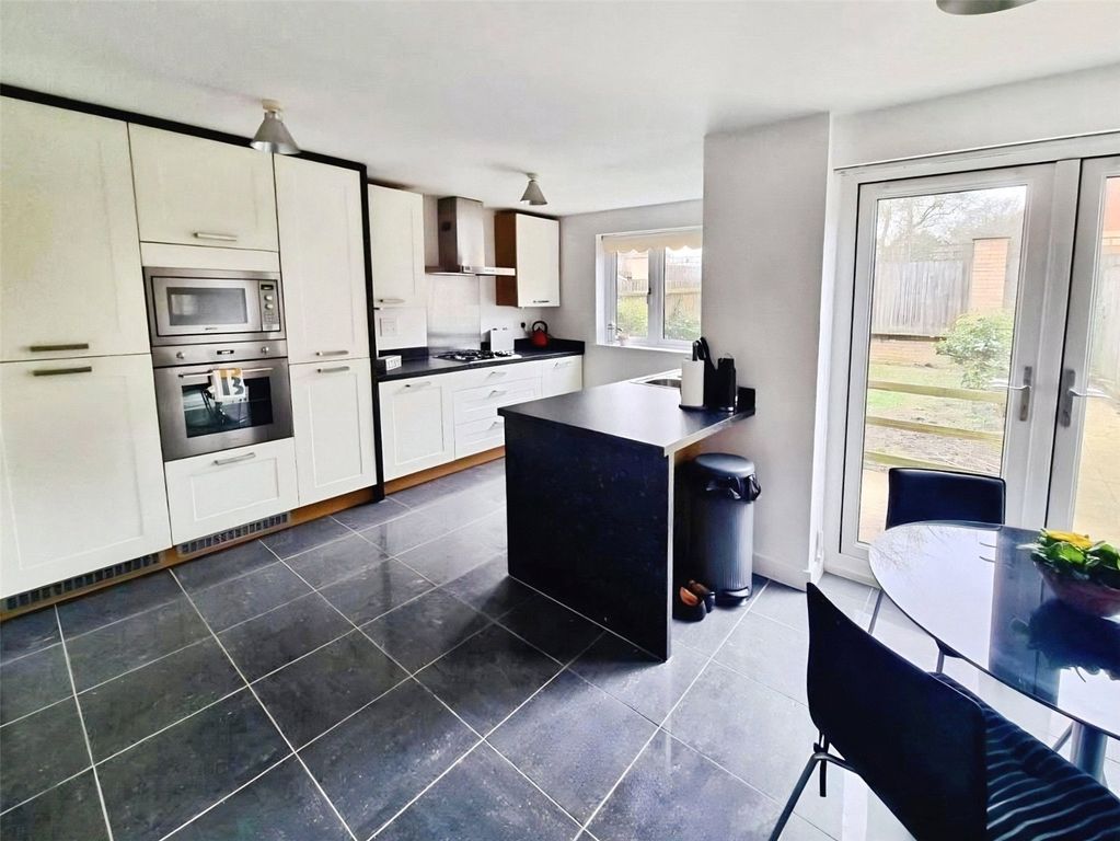 Property photo 1 of 14 Picture No. 28