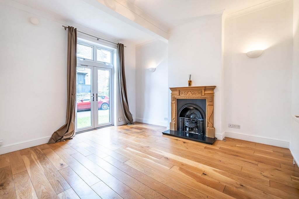 Property photo 1 of 15 Chamberlayne-Road-10