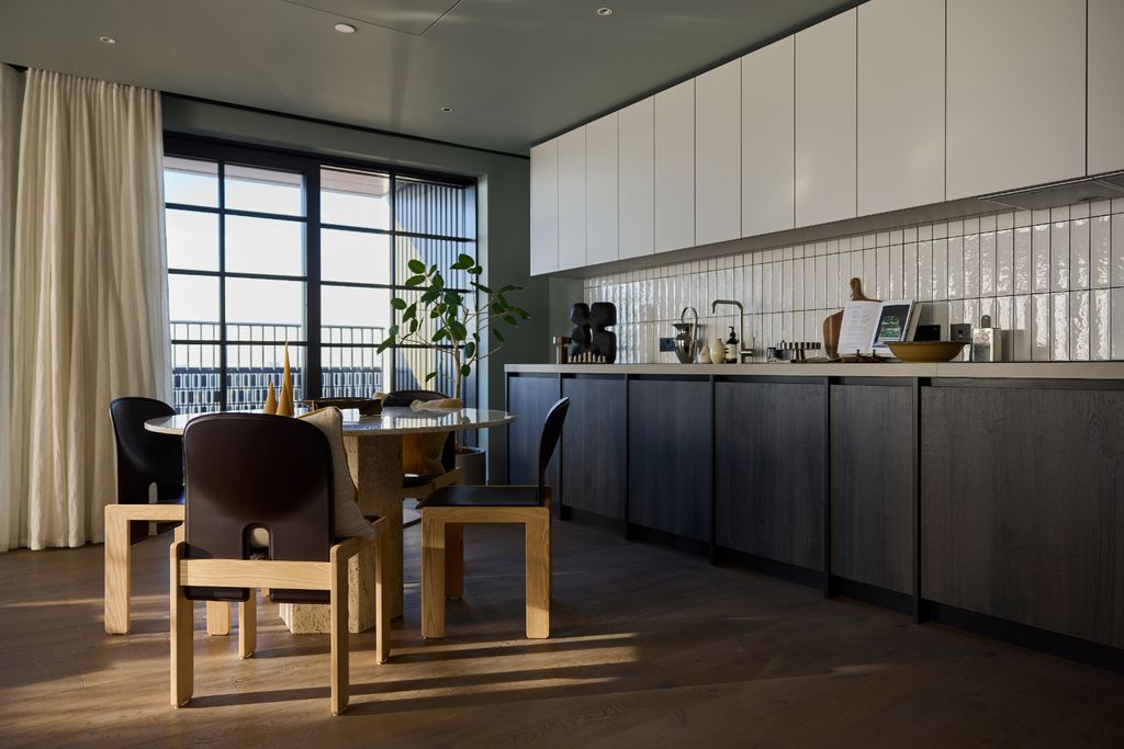 Property photo 3 of 27 20251126_Canadawater_Thefounding_Apartment3202_043.Jpg