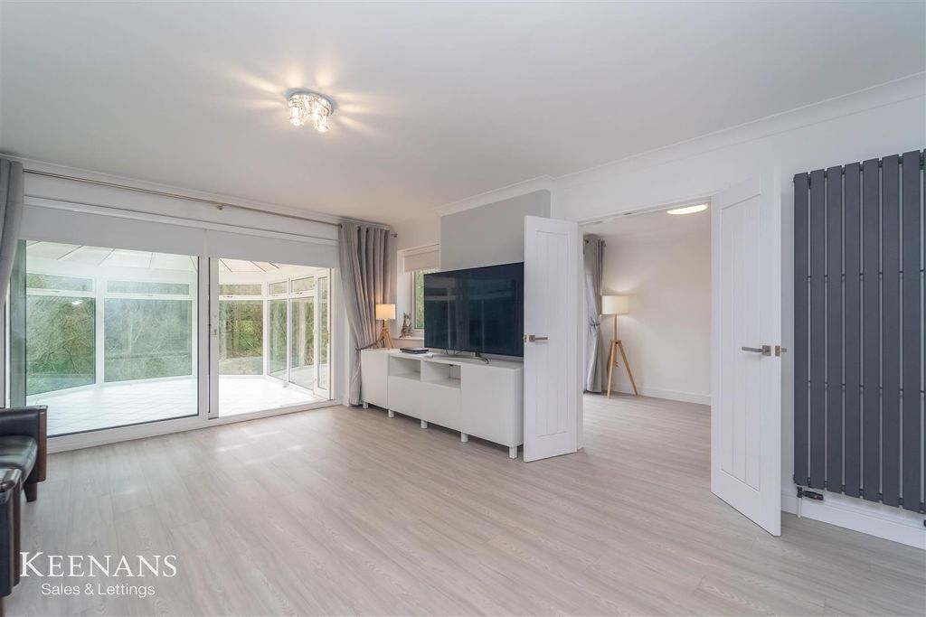 Property photo 2 of 28 2.Jpg