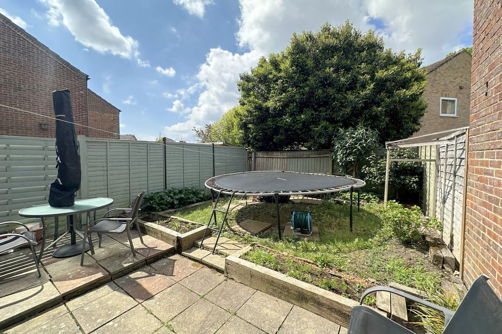 Property photo 3 of 11