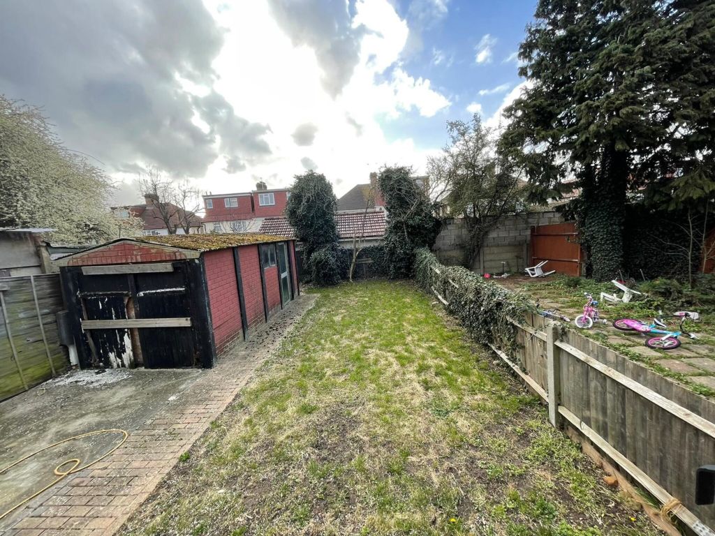 Property photo 2 of 5