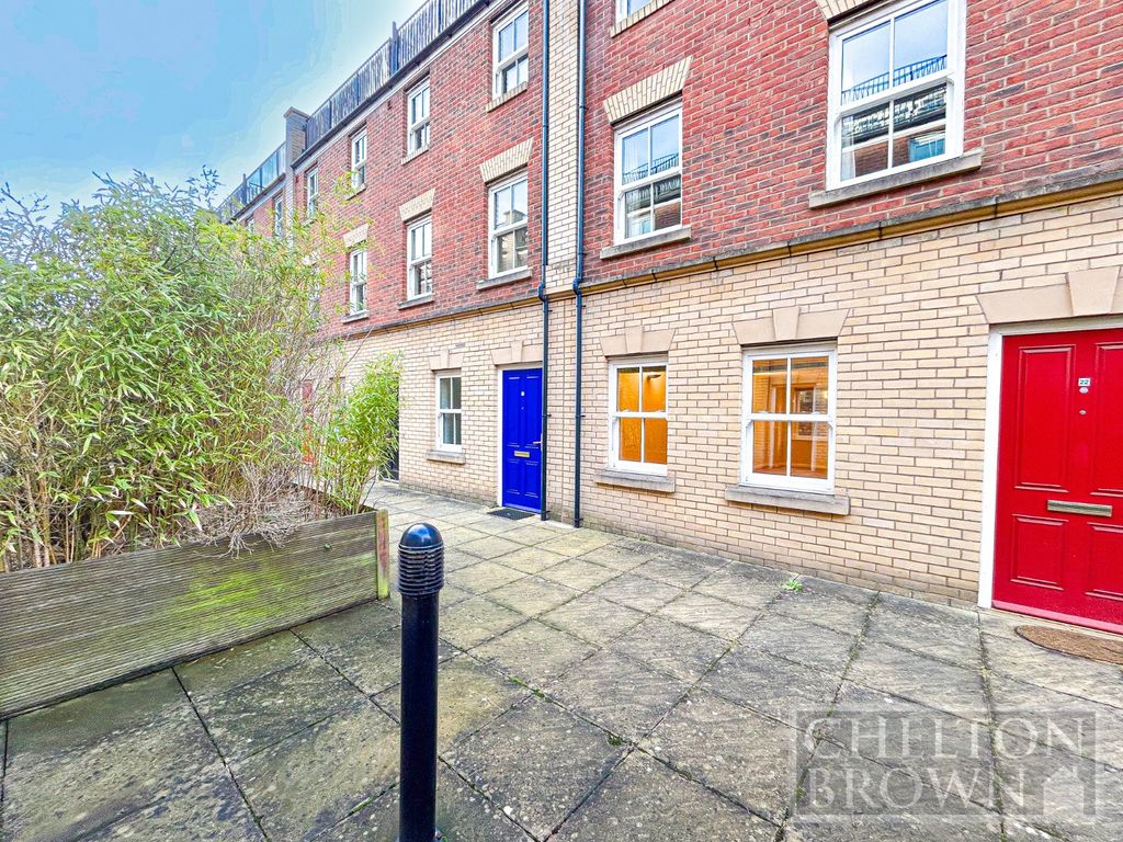 Property photo 1 of 32 Front External