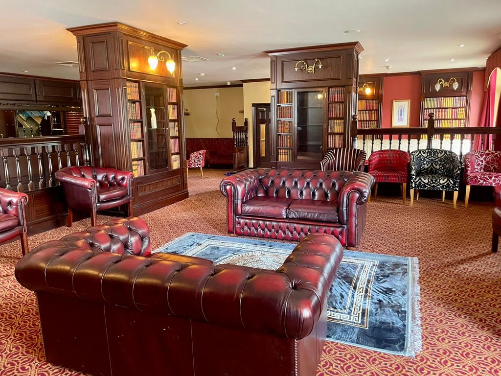 Property photo 2 of 16