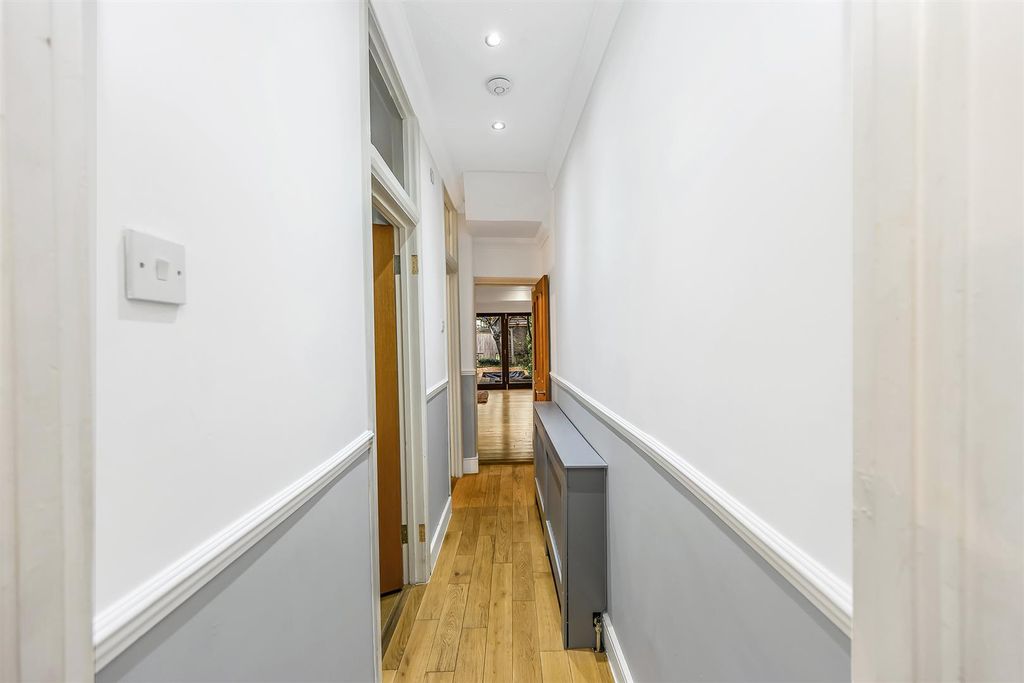 Property photo 3 of 19 Westward Road