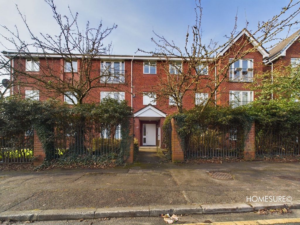 Property photo 1 of 17