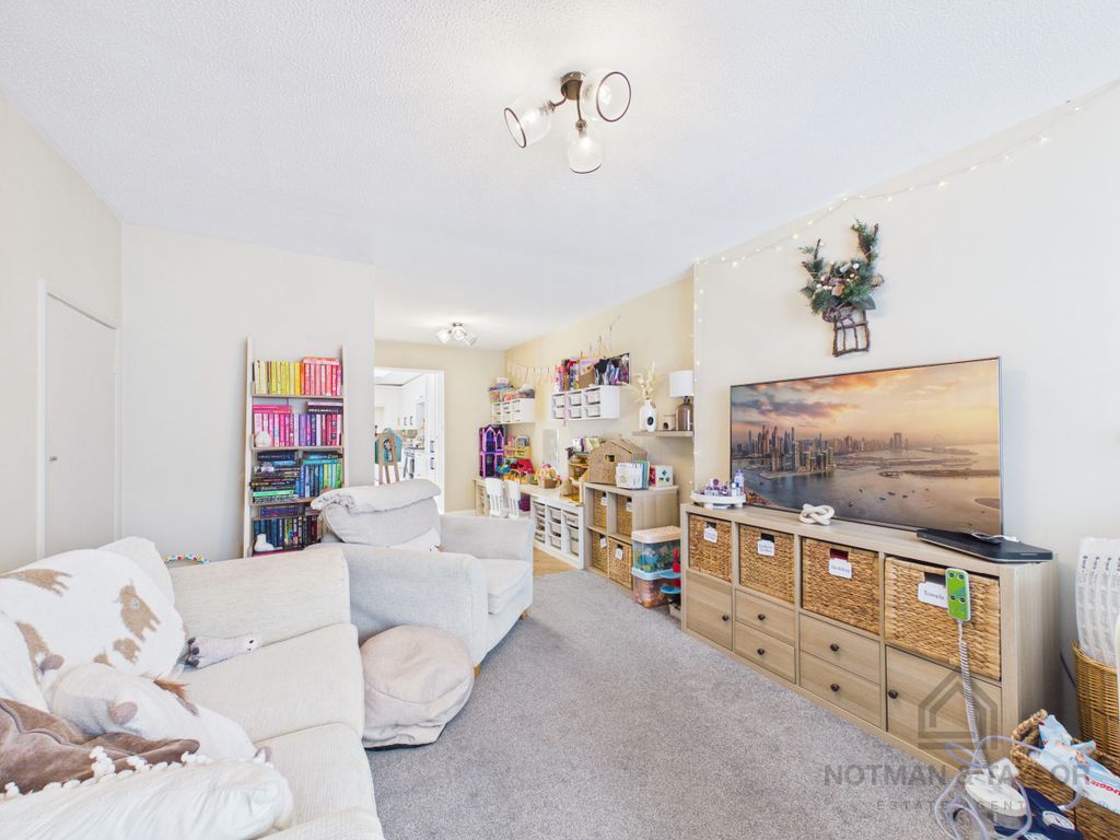 Property photo 2 of 23