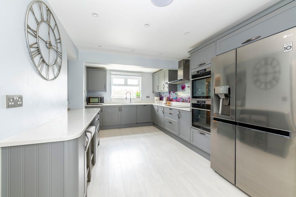 Property photo 3 of 33 Photo 18