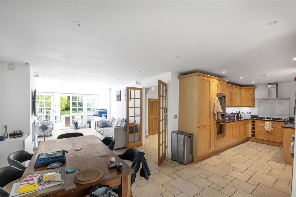 Property photo 2 of 15 Kitchen