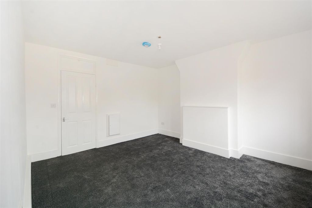 Property photo 2 of 14 Reception Room