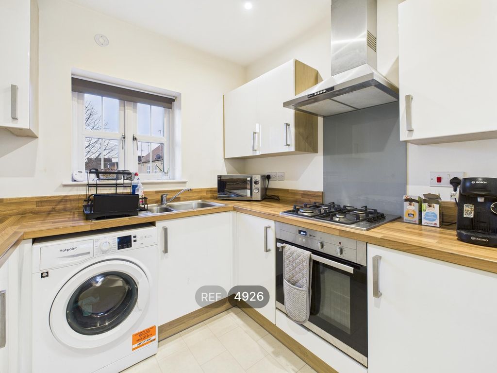 Property photo 2 of 15 Kitchen / Living Area