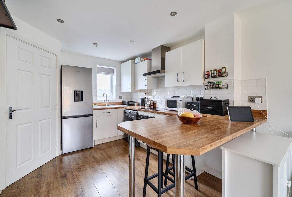 Property photo 3 of 12 1440850-19-69Dfac...