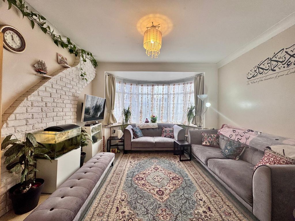 Property photo 2 of 15 Whatsapp Image 2025-11-05 At 12.56.16 (1)