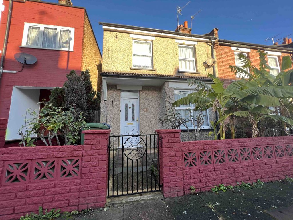 Property photo 3 of 14 Gallery