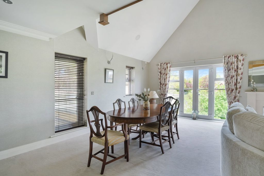 Additional image 9 of 3 bed flat for saleValley Court, Reigate RH2