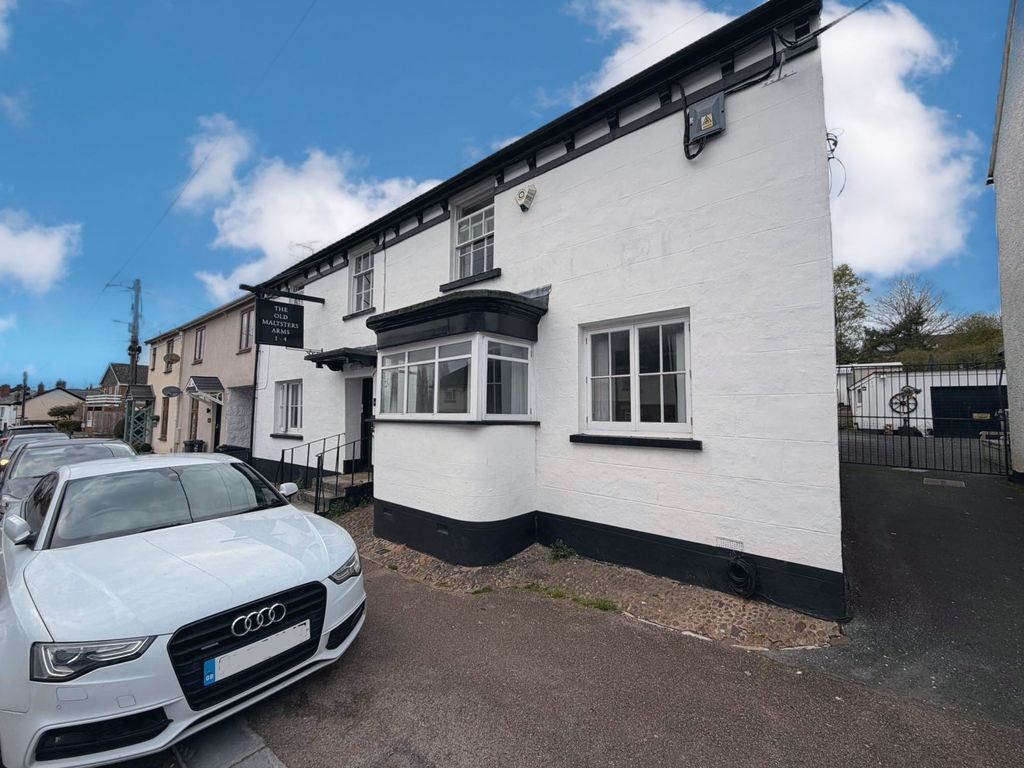 Property photo 1 of 7