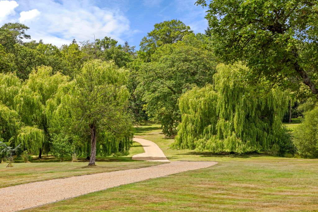 Property photo 1 of 4 Drive Approach