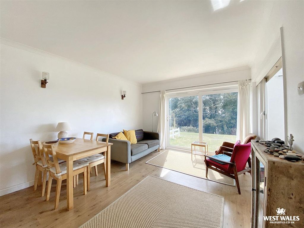 Property photo 3 of 19 Img_0195.Jpg