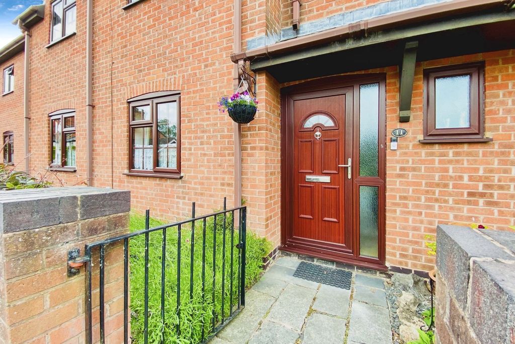 Property photo 3 of 33