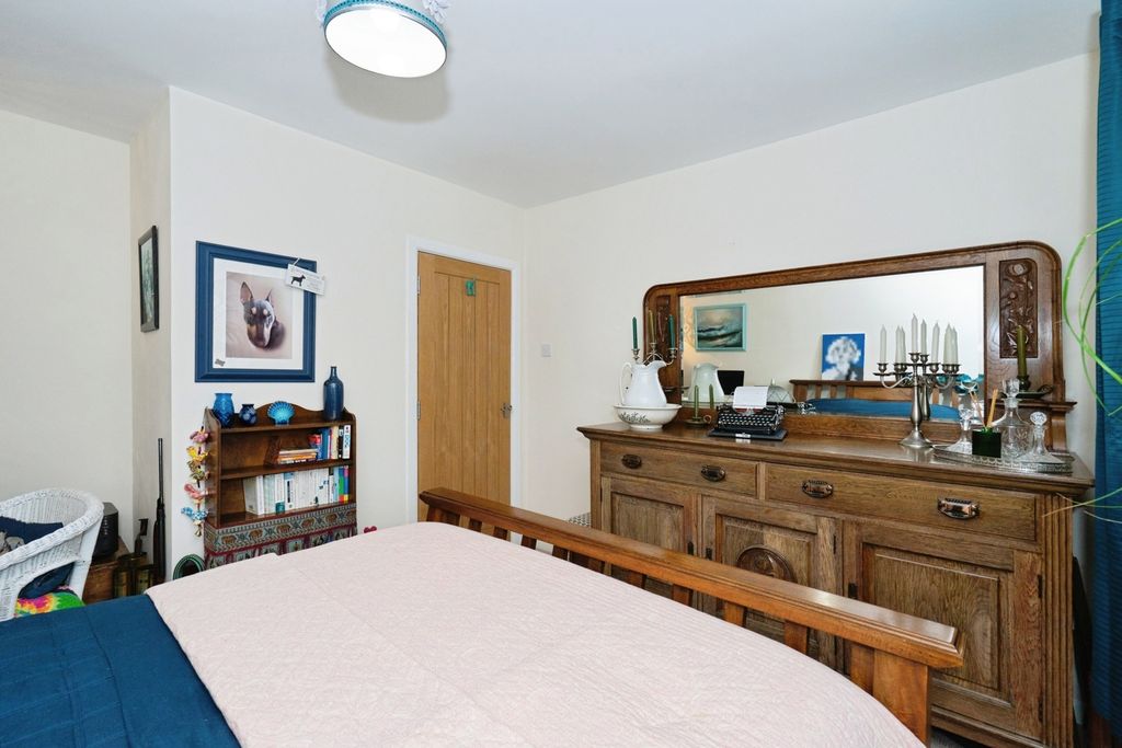 Additional image 10 of 3 bed bungalow for saleForest Road, Liss, Hampshire GU33