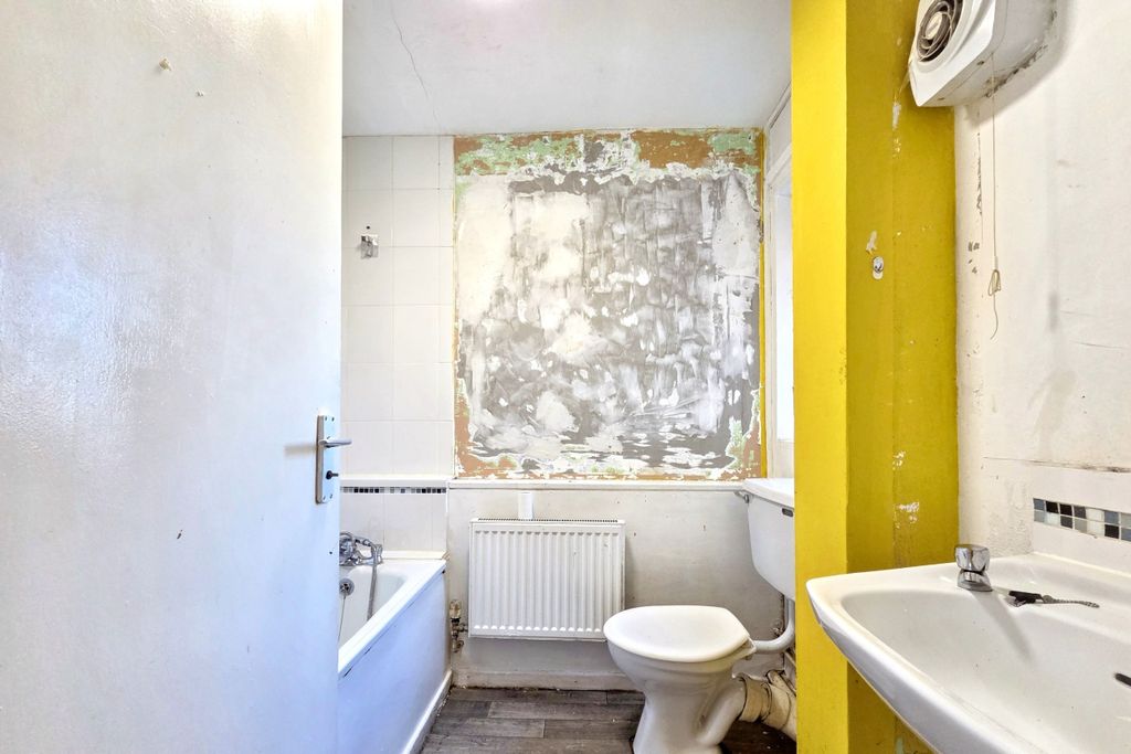 Property photo 2 of 14 161 Ripon Street, Plungington, Preston, Pr1 7LX