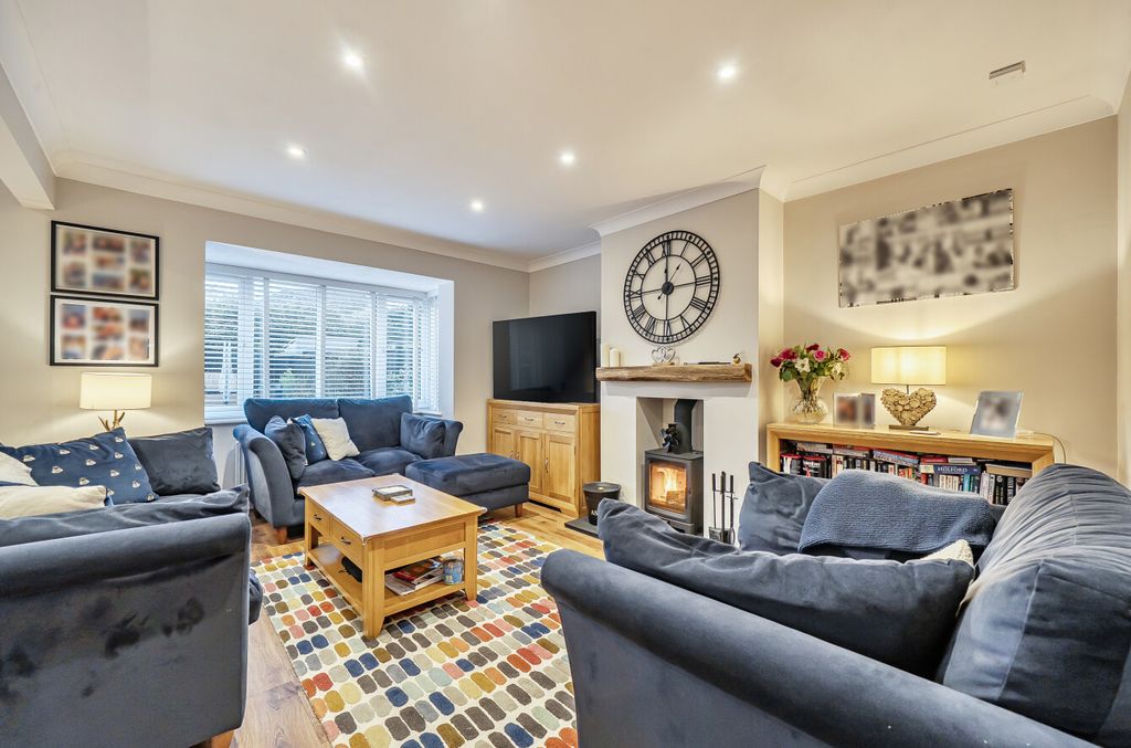 Property photo 2 of 17 1403034-27-6970Fe...