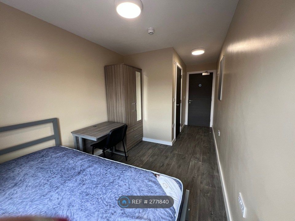 Property photo 2 of 22