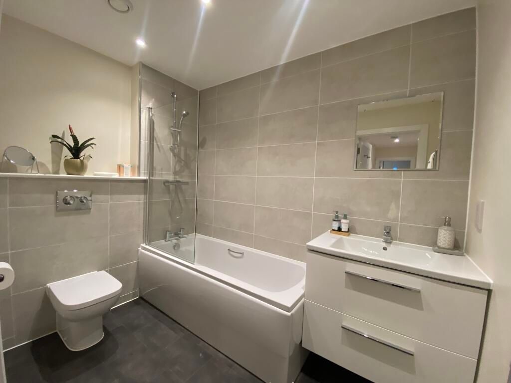 Property photo 2 of 21