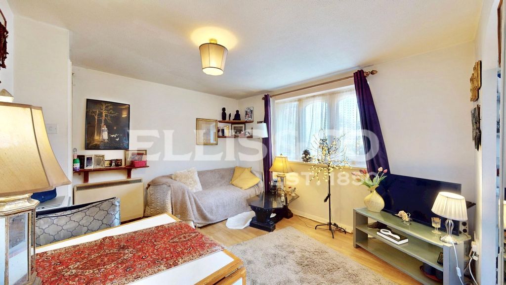 Property photo 3 of 14 Picture No. 18