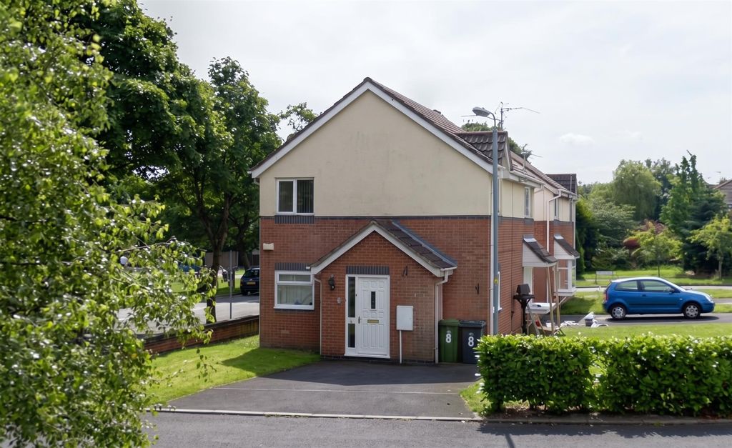 Property photo 1 of 5