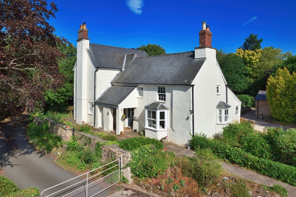 Property photo 1 of 39