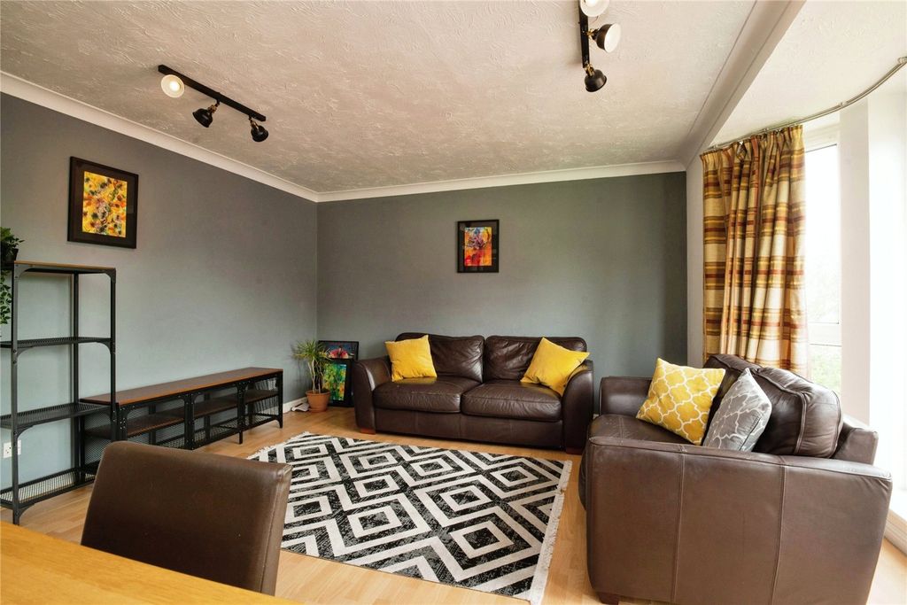Property photo 2 of 10 Picture No. 05