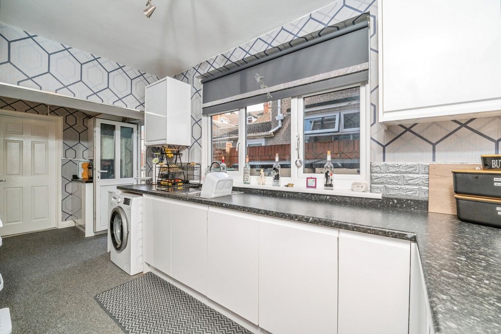 Property photo 3 of 23 Pbox-Img.Jpg