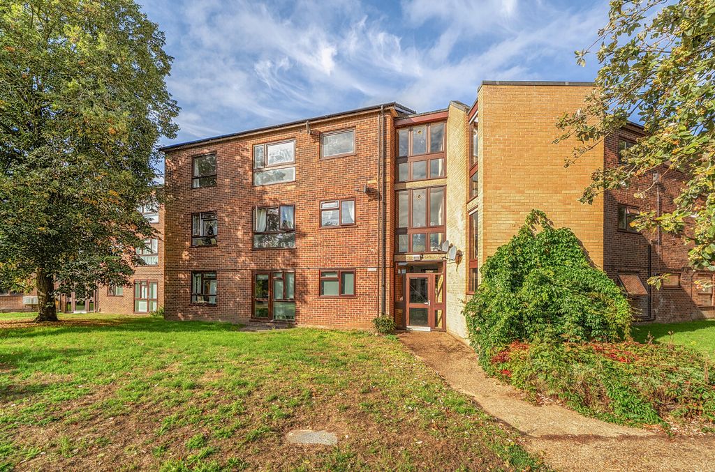 Property photo 1 of 10 1-6A9Fcd8Fbdad6-1...