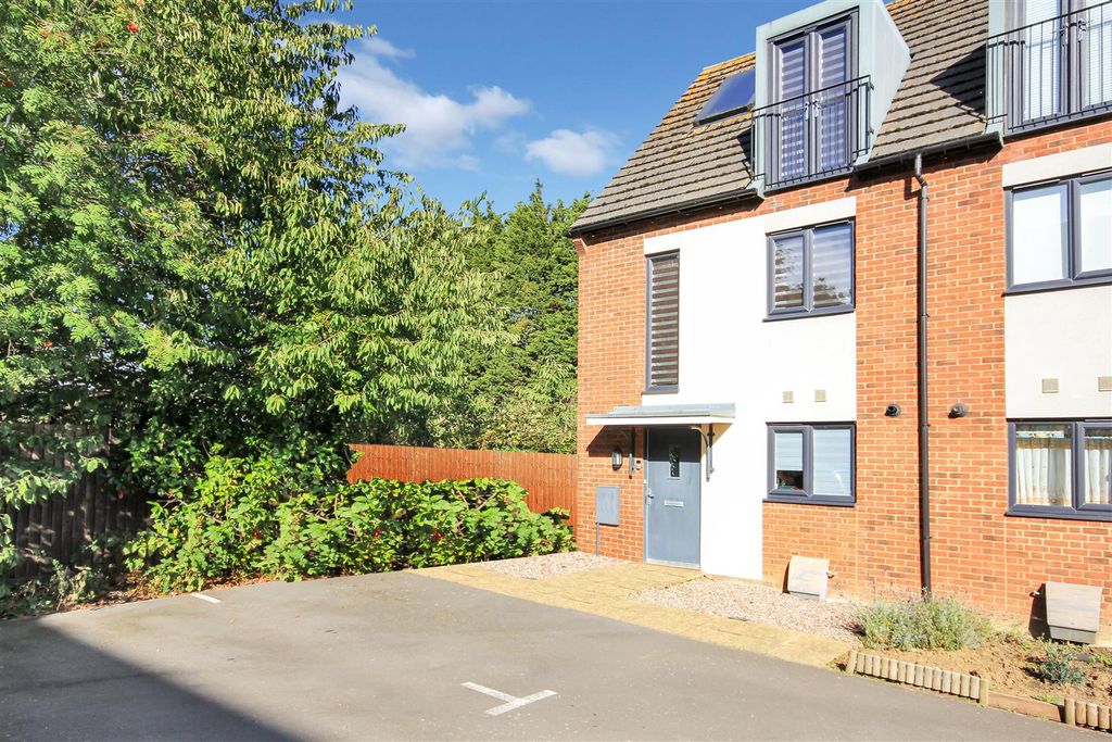 Property photo 1 of 15 Front 1.Jpg